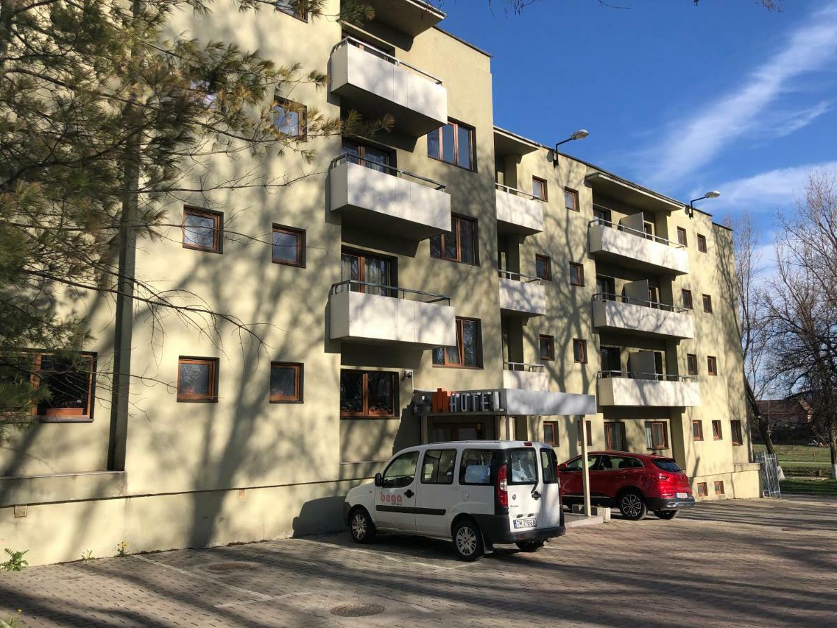 Hotel Timisoara Sannicolau Mare Sinnicolau Mare Exterior photo